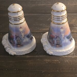 Lenox salt & pepper shakers